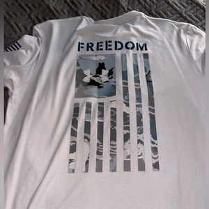 Men’s Under Armour freedom shirt